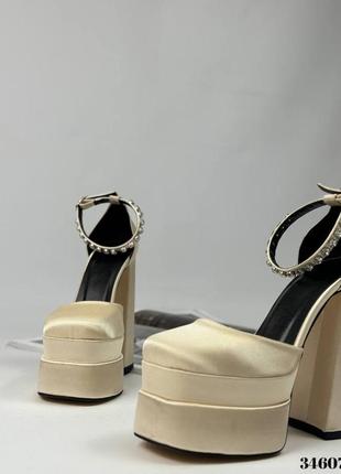 Туфли на высоком каблуке с квадратным носиком туфли беж атласные туфли в стиле версаче...