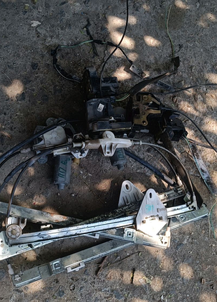 Склопідіймач стеколоподемник рено меган 1 renault megane 1