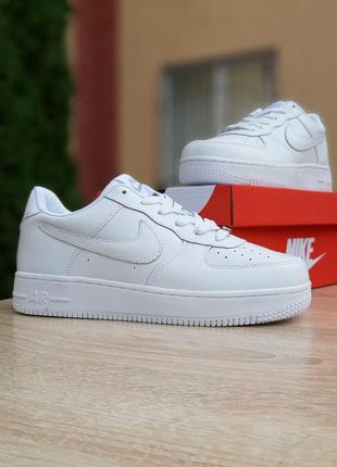 Кроссовки женские nike air force белые2 фото