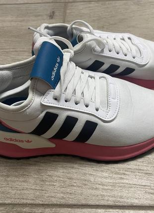 Кроссовки adidas