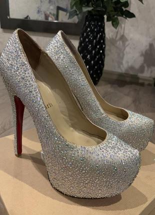 Туфли louboutin