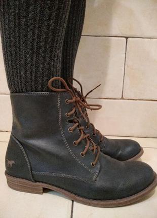 Ботинки демисезонные mustang 38 размер