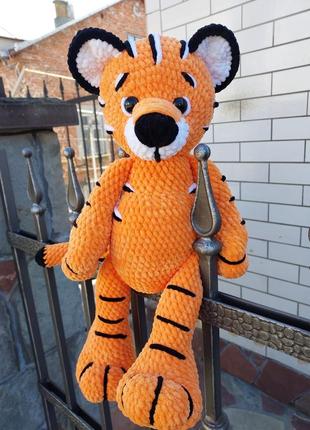 Тигр игрушка