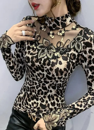 Кофточка с леопардовым принтом1 фото