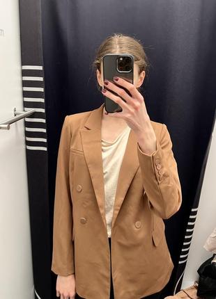 Новий коричневий жакет sinsay піджак новый коричневый пиджак3 фото