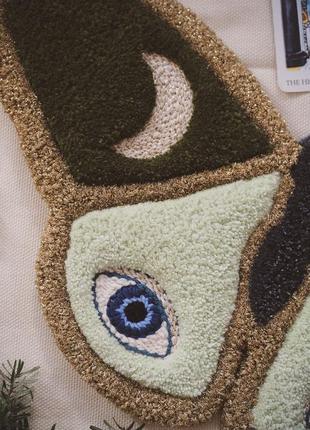 Панно из ковровой вышивки