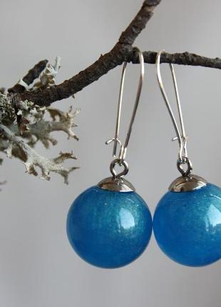 Яскраві сережки з епоксидної смоли