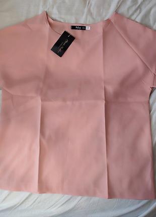 Легкая футболка