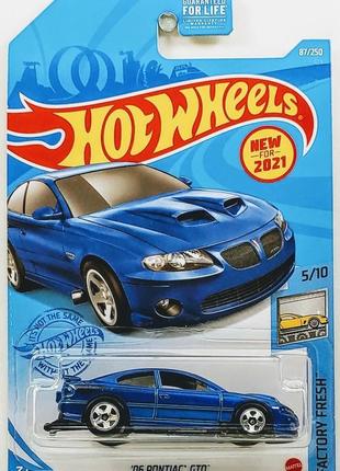 Машинка hot wheels - '06 pontiac gto - 2021 factory fresh (#08...