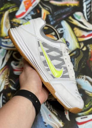 Кросівки tennis nike court shuttle v