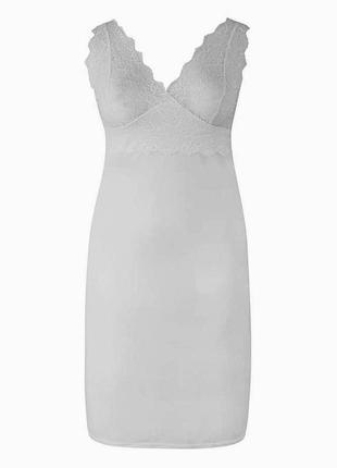 40-42р. белоснежная ночная-комбинация с гипюровым лифом naturally close