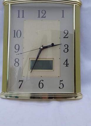 Годинник настінний , кварцові та електронні.