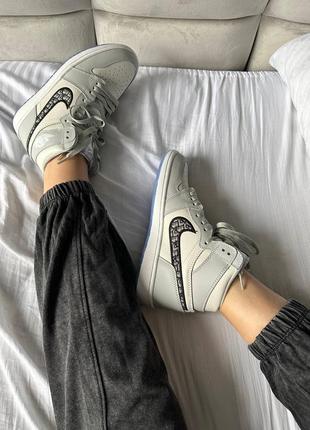 Кроссовки nike air jordan 1 retro high dior