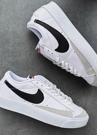 Nike blazer low white black new