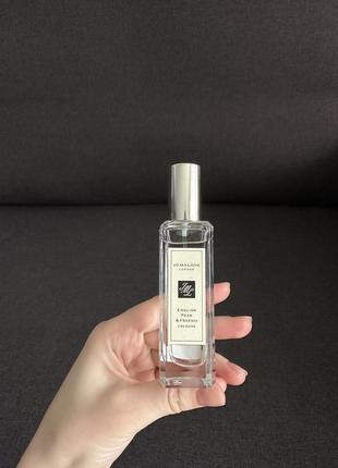 Jo malone london english pear & freesia cologne.