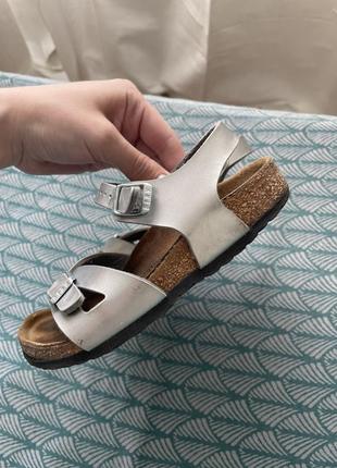 Серебряные босоножки birkenstock 28 размер3 фото