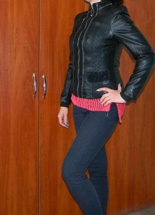 Куртка женская черная демисезонная кажзам р. 42-44 с теплой подкладкой8 фото