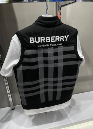 Жилетка в стиле burberry2 фото