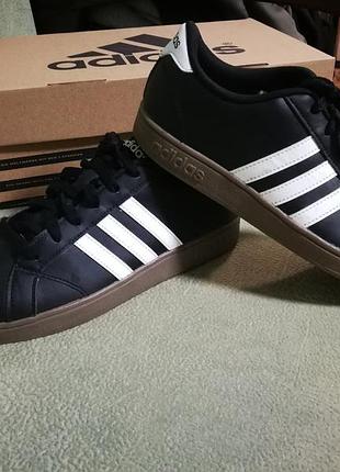 Adidas кроссовки,оригинал2 фото