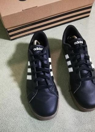 Adidas кроссовки,оригинал6 фото