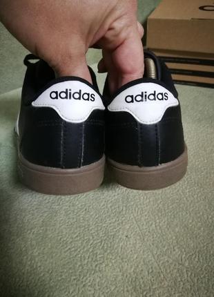 Adidas кроссовки,оригинал7 фото