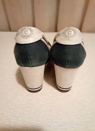 Жіночі туфельки4 фото