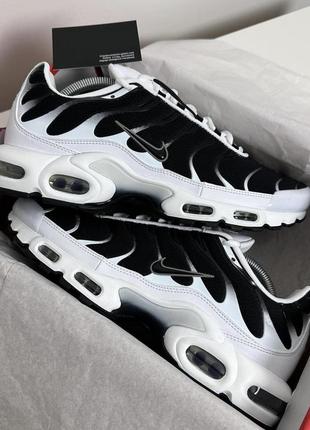 Кроссовки nike air max plus &lt;<metallic pewter="">&gt;</metallic>