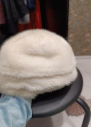Белая норковая шапка, которая согреет и придаст женственность2 фото