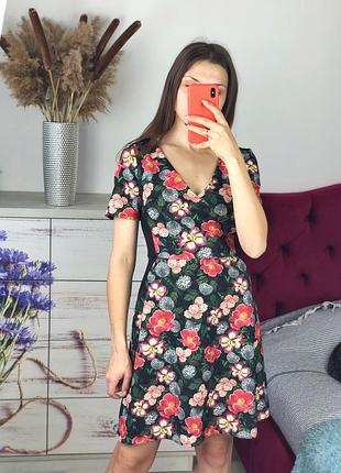 Красиве щільне сукню в квітковий принт 2