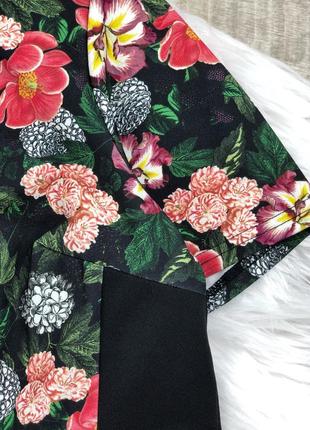 Красивое плотное платье в цветочный принт 8