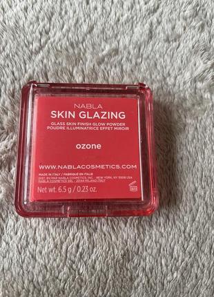 Хайлайтер nabla skin glazing highlighter в оттенке ozone2 фото