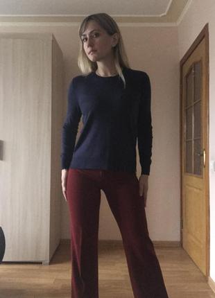 Светр жіночий