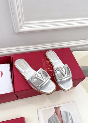 Шлепанцы в стиле valentino9 фото