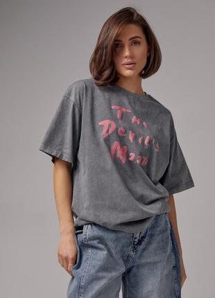 Женская трендовая футболка рванка варенка серая с надписью devil's mood оверсайз9 фото