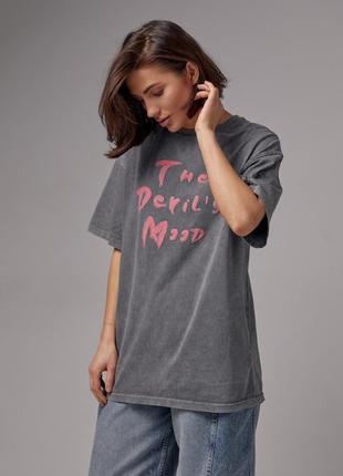 Женская трендовая футболка рванка варенка серая с надписью devil's mood оверсайз8 фото