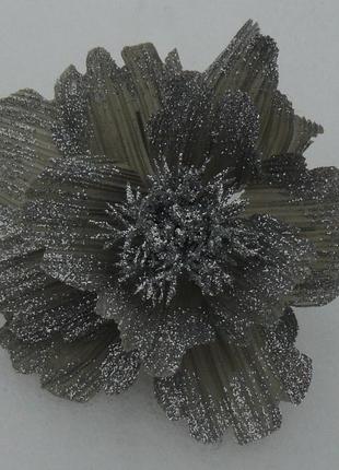 Різдвяна квітка на ялинку. діаметр 15 см3 фото