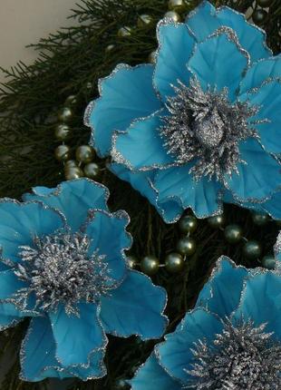 Комплект блакитних квітів на ялинку діаметр 15 і 12 см