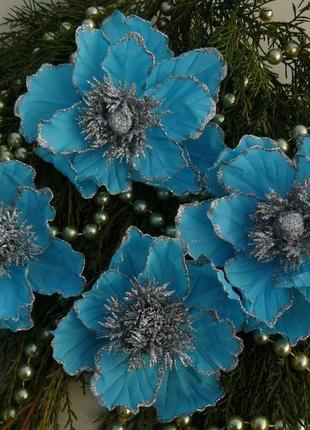 Комплект блакитних квітів на ялинку діаметр 15 і 12 см2 фото