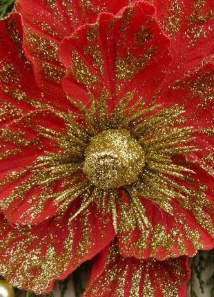 Різдвяні червоні камелії. діаметр 15 см2 фото