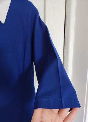 Платье-футляр синяя со сменным воротничком4 фото