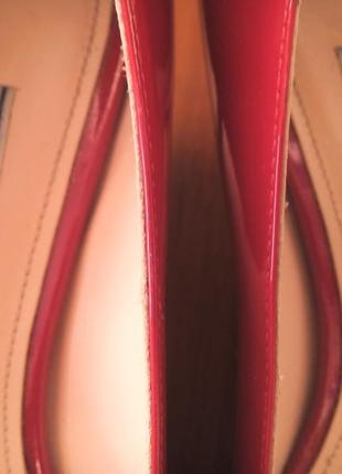 Оригінал prada milano шикарні червоні лакові туфлі 37р2 фото