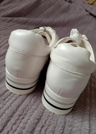Mohito нові білі туфлі, кросівки, мокасини кріпери на платформ...8 фото