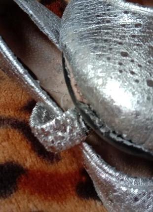 Сріблясті туфлі даром 35р(22см)3 фото
