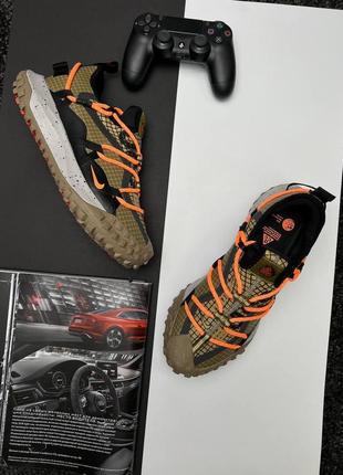 Чоловічі кросівки nike acg mountain fly low khaki orange2 фото