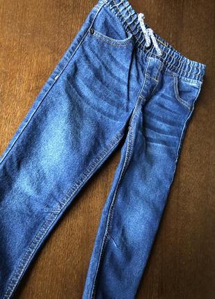 Стильные джинсы для мальчика1 фото