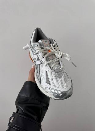 Нью беленс кроссовки new balance 1906 «silver / white orange»4 фото