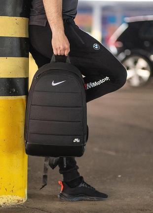 Мужской рюкзак спортивный плотный молодежный для тренировок городской водонепроницаемый черный nike3 фото