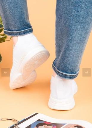 Стильные белые кроссовки из текстиля сетка летние дышащие мокасины2 фото