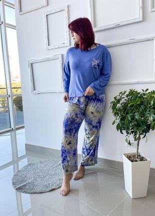 Жіноча піжама великих розмірів блакитна