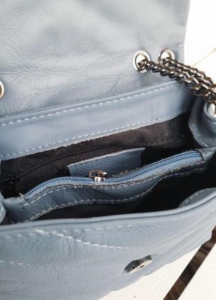 Італійська жіноча шкіряна сумка на ланцюжку синя 12903 фото